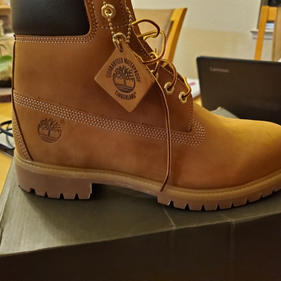 Timberland Boots size 11.5 wide - Picture 2 of 4